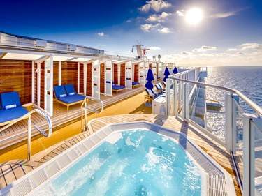 NCL Norwegian Bliss Vibe Beach Club 3 ©Norwegian Cruise Line.jpg